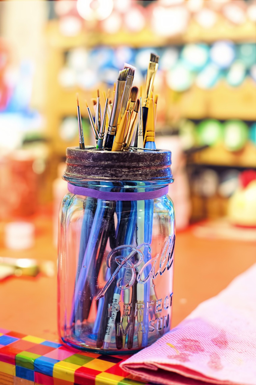 paint-brushes-4013855_1280